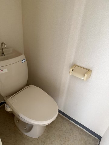 十三番館のトイレ