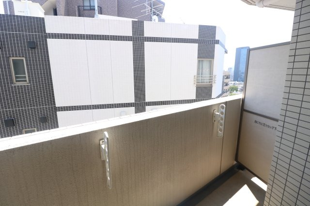 【バルコニー】