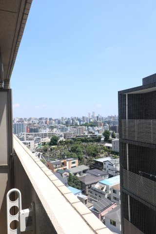 【バルコニー】