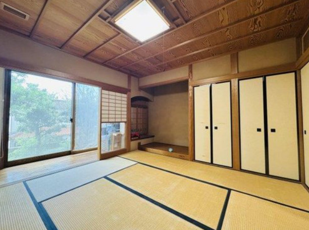 豊楽町　中古戸建の和室|和室約6帖+8帖　押入・仏間・床の間