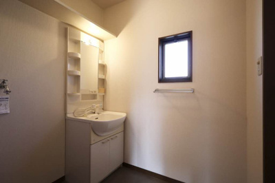 【洗面所】 | ロイヤルスーテジ阿倉川