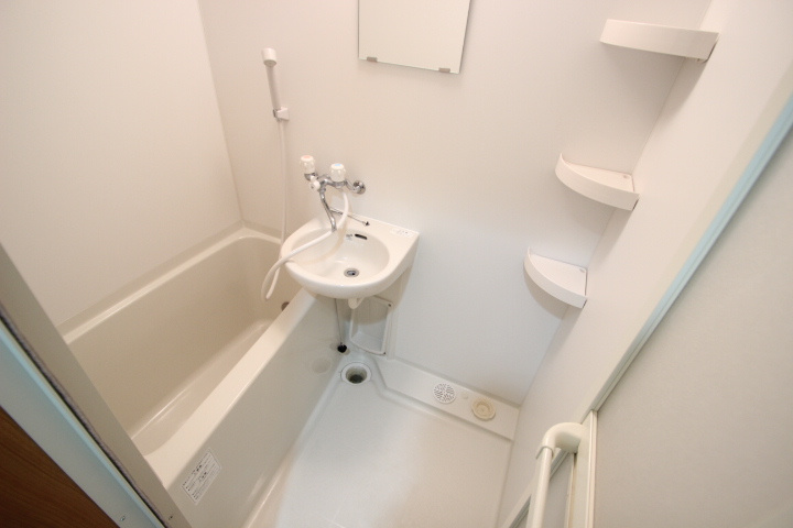 鈴木マンション（家具付き）