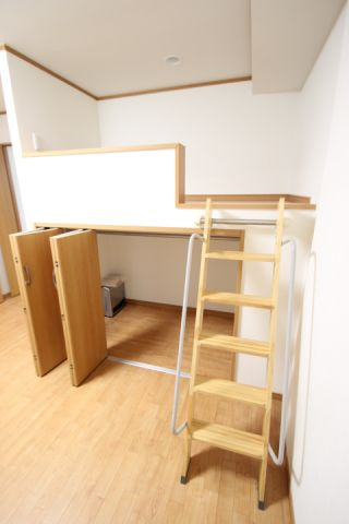 鈴木マンション（家具付き）