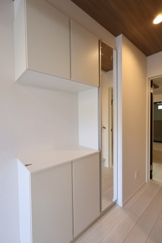 【玄関】 | 《仲介手数料無料》浦和区領家２丁目8-15(1号棟)新築一戸建てグラファーレ | 撮影日 2025年11月14日 13:00 晴れ