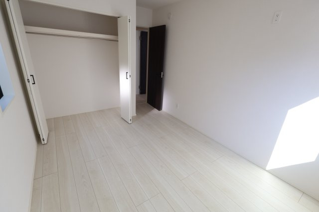 【洋室】 | 《仲介手数料無料》浦和区領家２丁目8-15(1号棟)新築一戸建てグラファーレ | 撮影日 2025年11月14日 13:00 晴れ