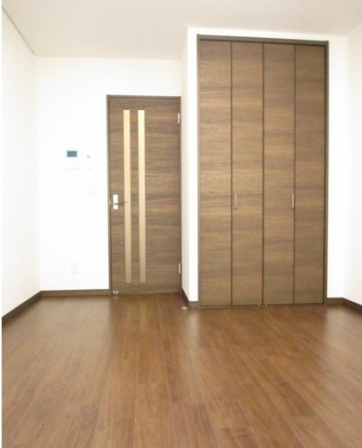 LIBRGRANT世田谷弦巻　ネット0　浴室乾燥　セキュリティ完備の居間・リビング