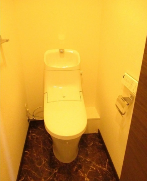 LIBRGRANT世田谷弦巻　ネット0　浴室乾燥　セキュリティ完備のトイレ