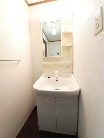 ラフィネ三井の洗面所|コンパクトで使いやすい洗面所