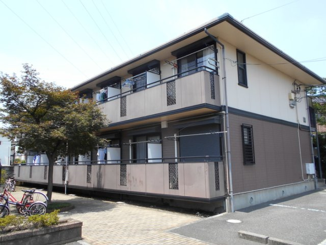 ヴィラ・ファミーユ　B