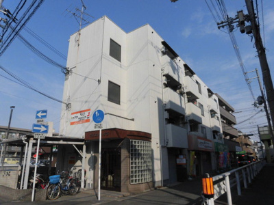 【外観】 | ウエストハイツ | シンプルなデザインの清潔感ある外観です