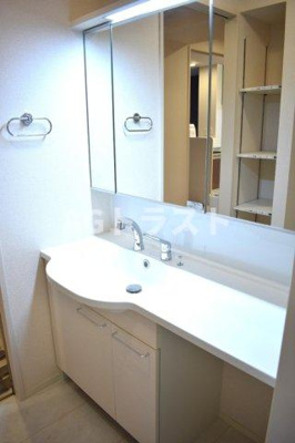 【洗面所】 | ブライトネス | 落ち着いたトイレです