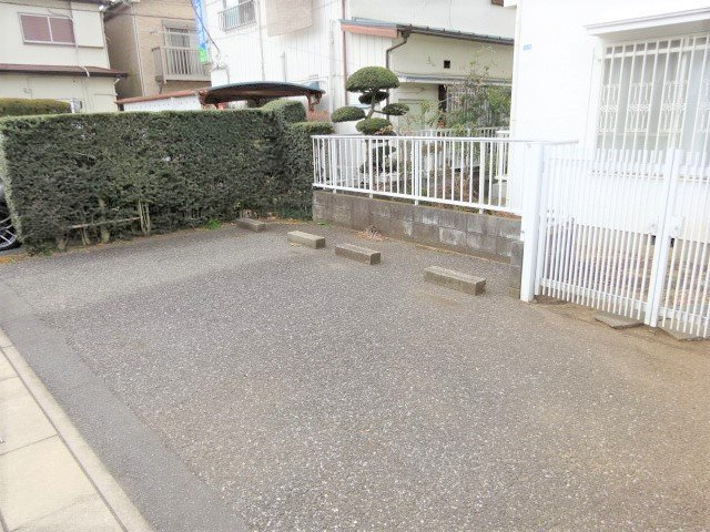 デュエット大戸の駐車場