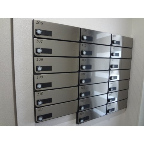 エムズ江北のロビー