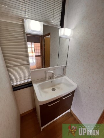 ルシエ春日井の洗面所