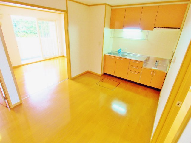 ベルフラワーの居間・リビング