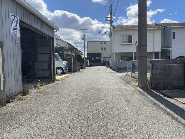 OKハウス有家の周辺|建物東側道路。静かで落ち着いた住宅街です♪