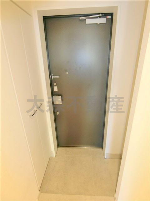 ハーモニーレジデンス大森山王＃002の玄関