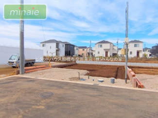 【外観】 | 小中学校10分前後　並列2台駐車　上山町　2号棟 | 販売現地