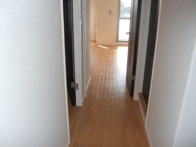 【内装】 | グランドパレス | 廊下