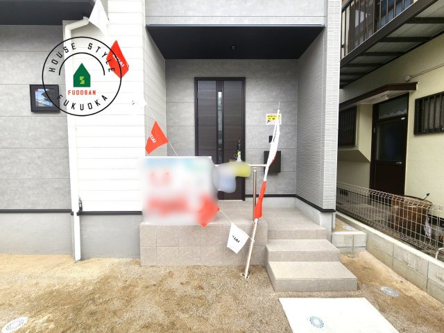 福岡市西区石丸3丁目第2-2棟（2号棟）　の外観：施工例|おでかけの時も帰った時も、「我が家」を最初に感じでもらえる素敵な空間に。