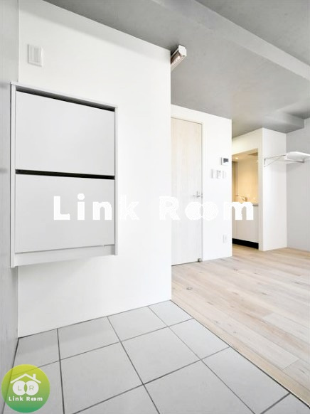 カーサ ピアッツァ西大島の玄関