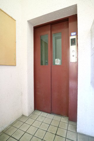 グランカーサ大牟田駅のロビー