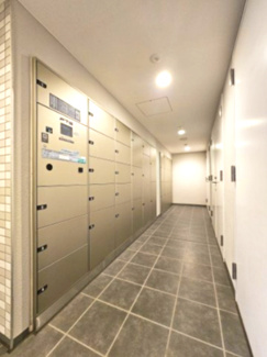 【設備】 | グランセンス吉川美南セントラルレジデンス | 大型の郵便物も収納可能な宅配ボックス