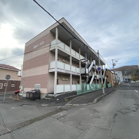 石崎コーポ８の外観