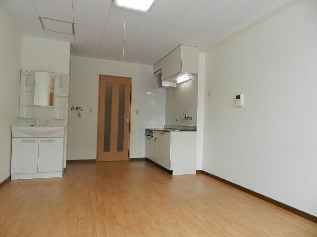 石崎コーポ８のその他