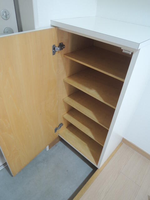 シューズボックス