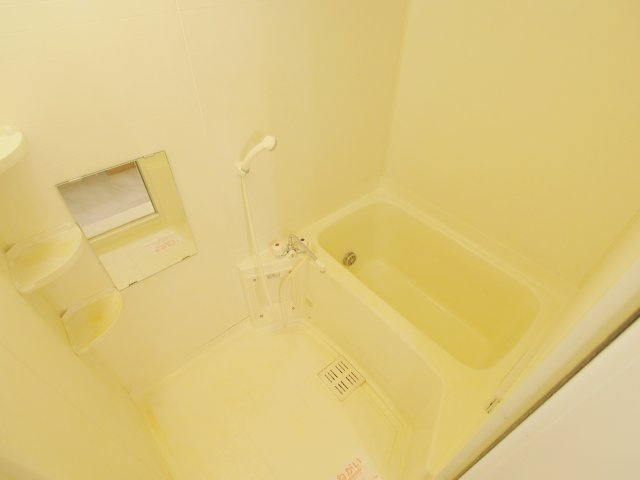 ジュネスさくらの浴室