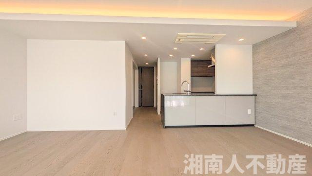 クリオ鵠沼海岸グランロワの居間・リビング|ゆったりとした居間です