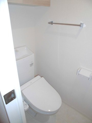 【トイレ】 | シャンティーユ大竹山Ⅱ | コンパクトで使いやすいトイレです