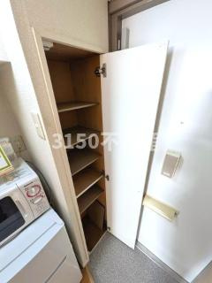 ラポール敷島の駐車場