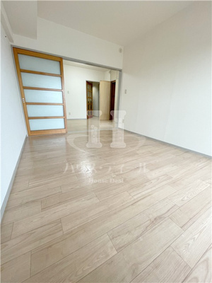 【洋室】 | リバーサイドMAKIBA | スタンダードな洋室です