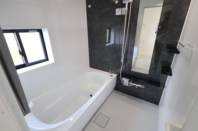 【浴室】 | 《仲介手数料無料》上尾市藤波２丁目371(全1戸)新築一戸建てグラファーレ | 2025年11月3日 9:50 晴れ
