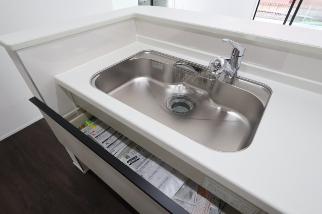 【キッチン】 | 《仲介手数料無料》上尾市藤波２丁目371(全1戸)新築一戸建てグラファーレ | 2025年11月3日 9:50 晴れ