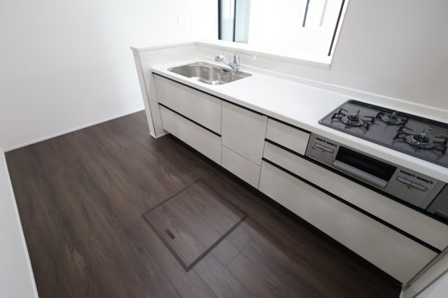 【キッチン】 | 《仲介手数料無料》上尾市藤波２丁目371(全1戸)新築一戸建てグラファーレ | 2025年11月3日 9:50 晴れ