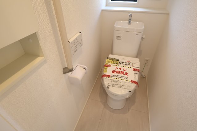 【トイレ】 | 《仲介手数料無料》上尾市藤波２丁目371(全1戸)新築一戸建てグラファーレ | 2025年11月3日 9:50 晴れ