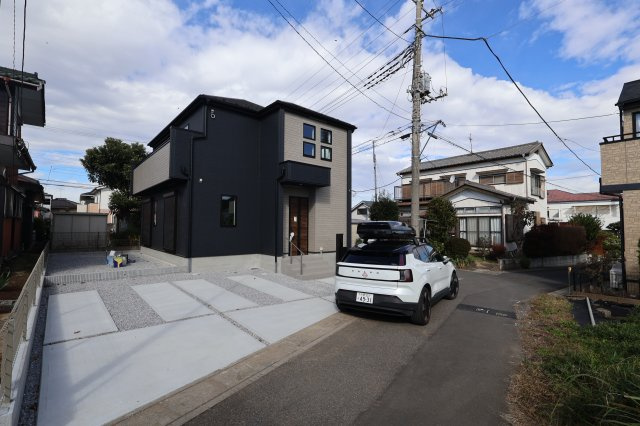 【外観】 | 《仲介手数料無料》上尾市藤波２丁目371(全1戸)新築一戸建てグラファーレ | 2025年11月3日 9:50 晴れ