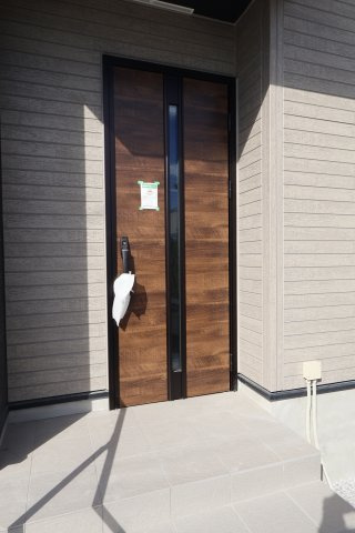 【玄関】 | 《仲介手数料無料》上尾市藤波２丁目371(全1戸)新築一戸建てグラファーレ | 2025年11月3日 9:50 晴れ