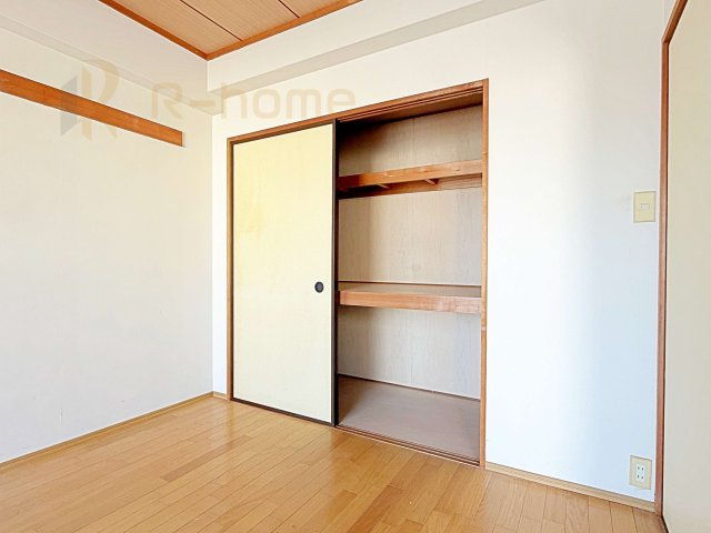 キャッスル取手　中古マンションの収納|お布団やラグなどの大きな物もしまえる収納♪