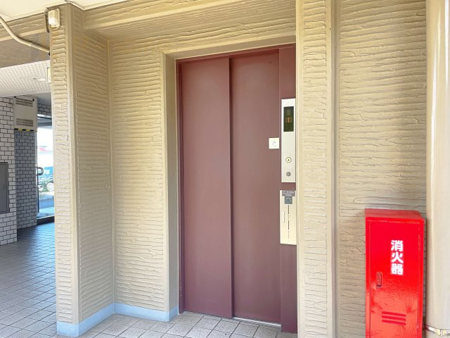 キャッスル取手　中古マンションのその他共用部分|利便性のあるエレベーターを完備♪