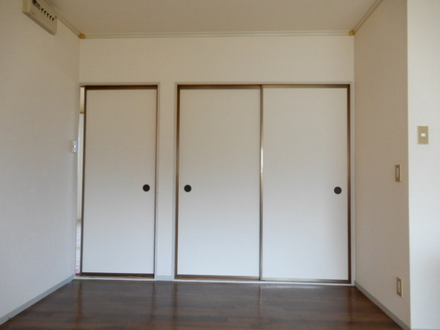 姫路市御立西２丁目のハイツの寝室