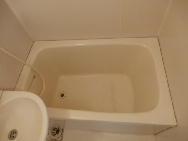 姫路市御立西２丁目のハイツの浴室