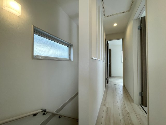 実際見てみると、ほう…これは…な家なんですっ！【旭区白根７丁目】新築戸建の内装|物件の内装です