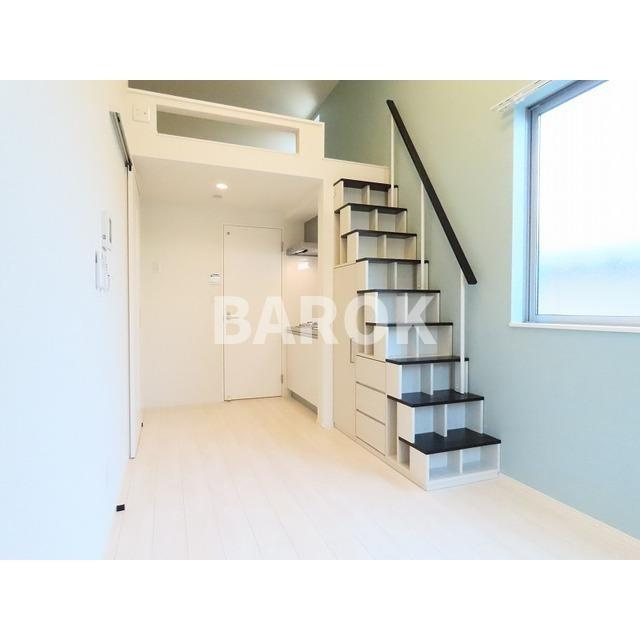 ルイ・レジデンス唐人町の居間・リビング