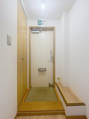 【玄関】 | ぱれっと | ※同建物の他のお部屋のお写真です