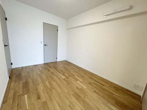 ファミール西宮・夙川公園の洋室