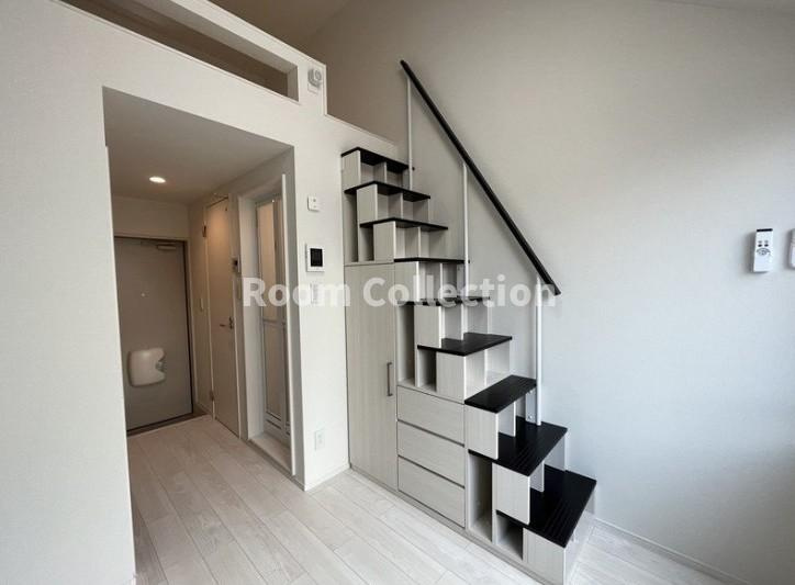 シャルムニシオギの居間・リビング